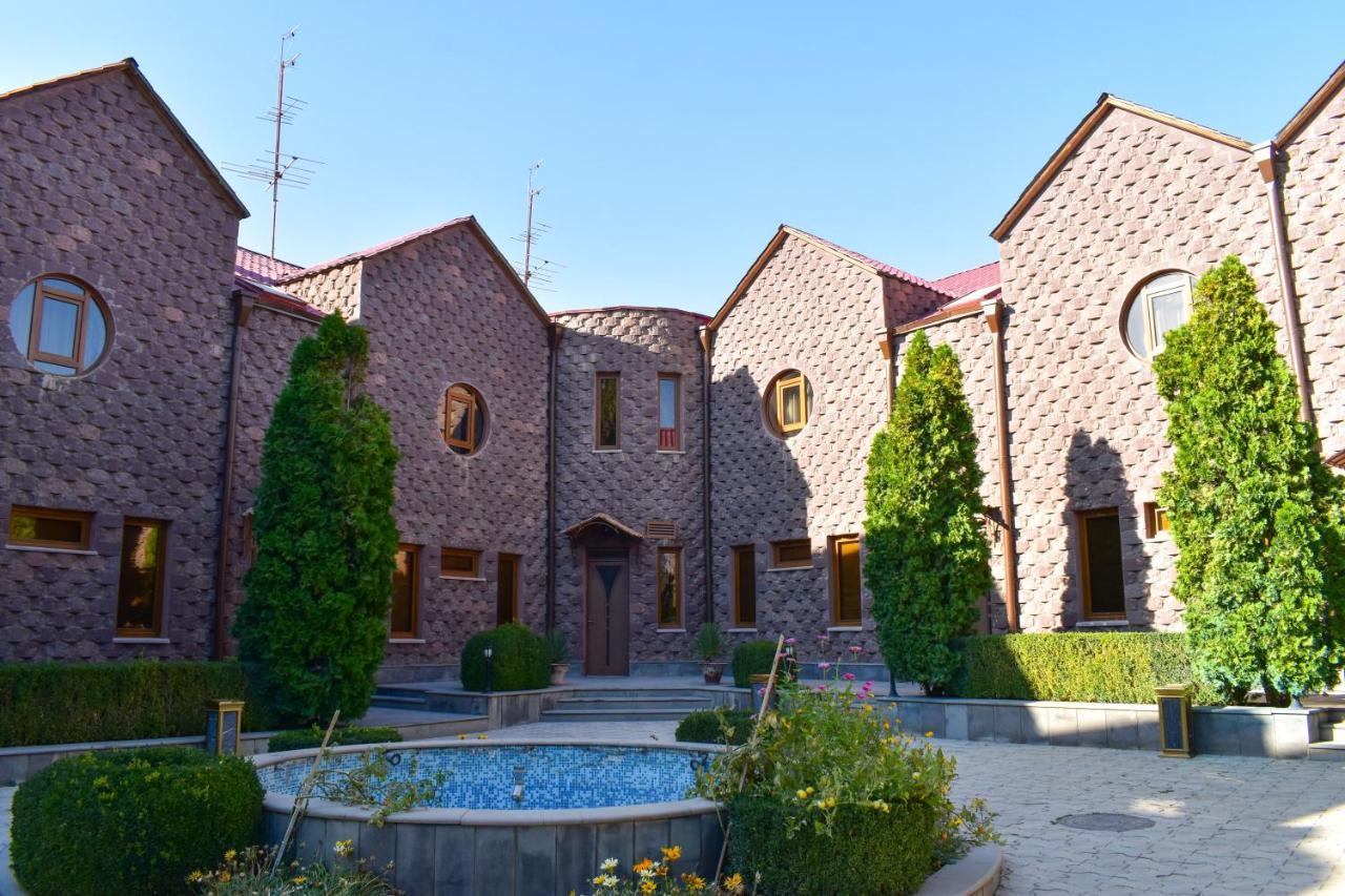Ureni Hotel Kasagh Exterior foto