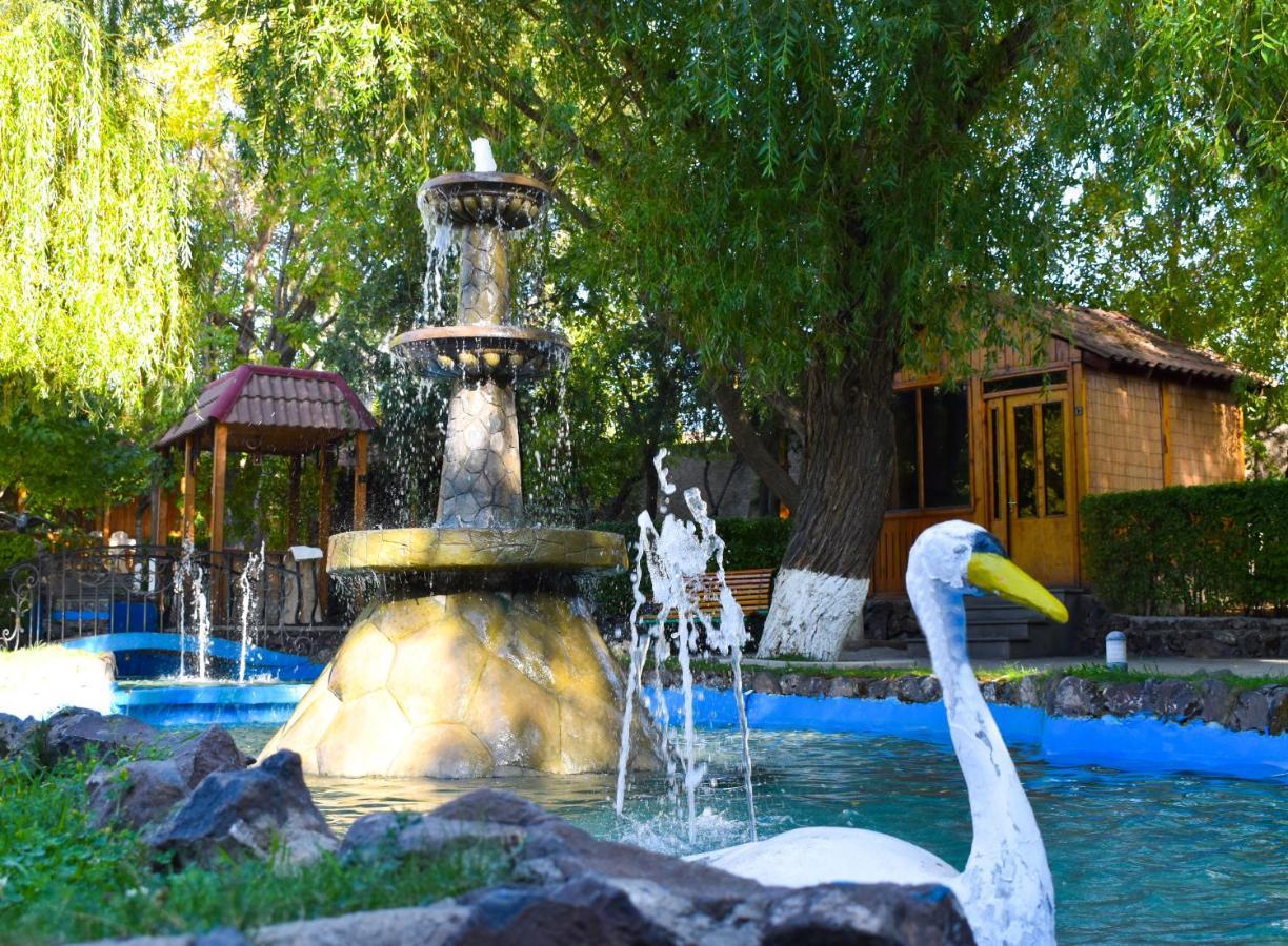Ureni Hotel Kasagh Exterior foto